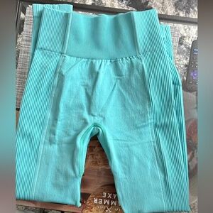 Gymshark high rise leggings Small blue green